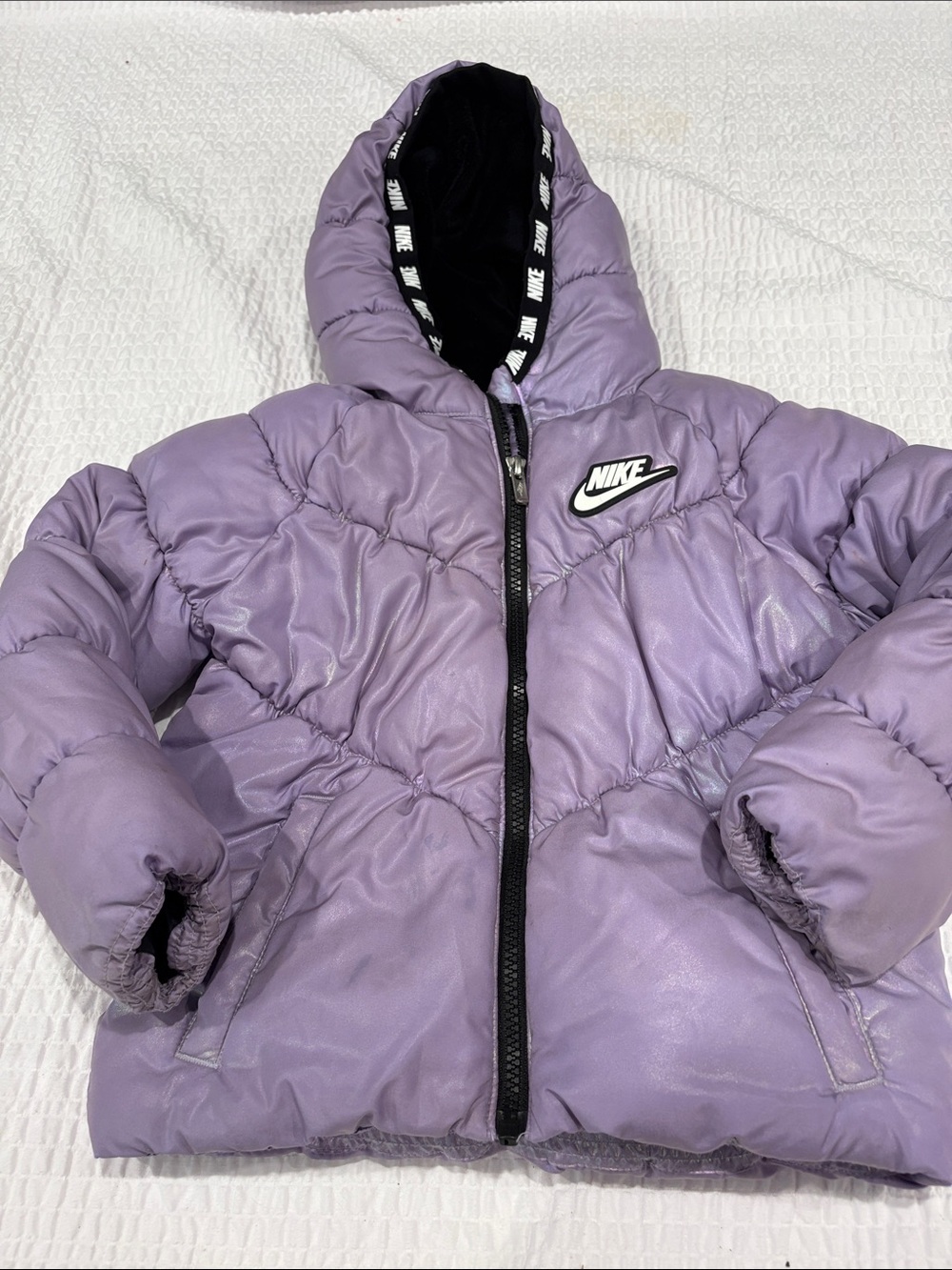 Nike Kids Iridescent Purple Puffer Jacket with Hood
Size 3-4 yrs